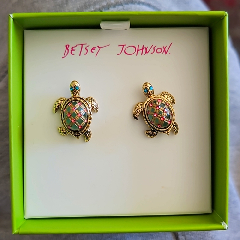 Betsey Johnson Turtle Stud Earrings Gold Tone Crystal Green Accents